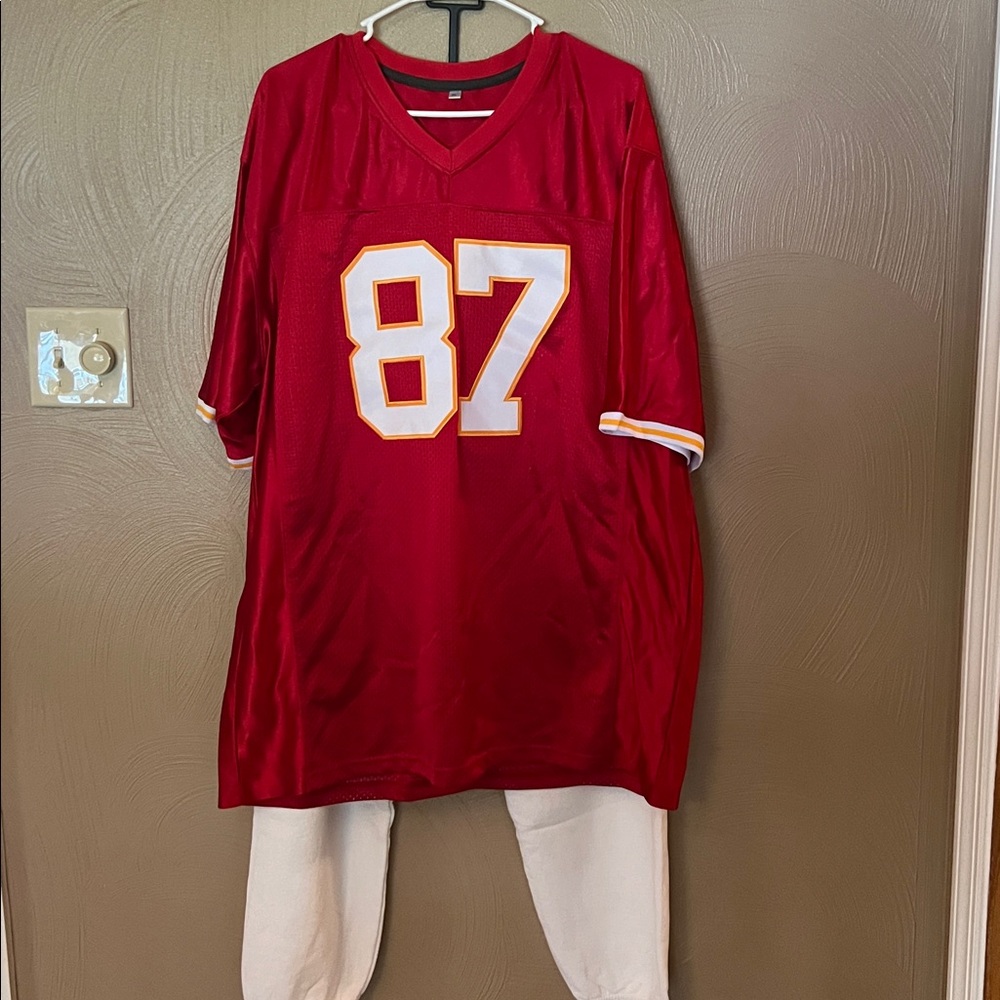 Travis Kelce Halloween costume